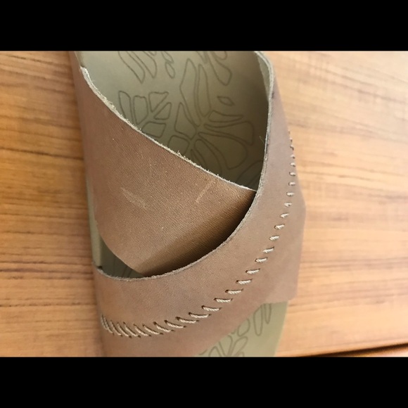 Olukai Kīpe‘a ‘Olu Slides - Picture 8 of 8